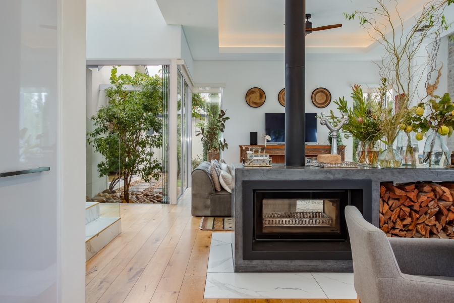 4 Bedroom Property for Sale in Val De Vie Estate Western Cape